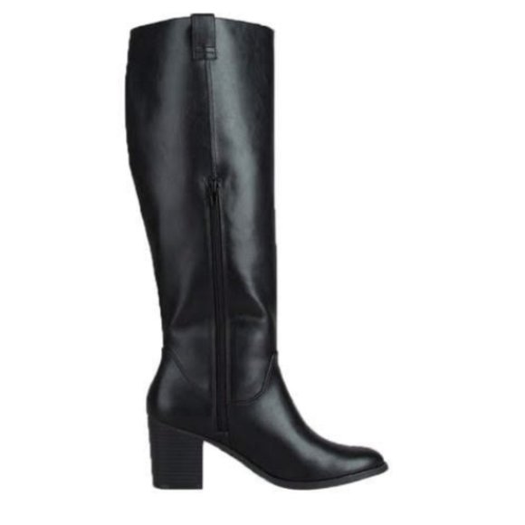 dexflex comfort Shoes - 💋 2/$22 - Dexflex Comfort Black Knee Hight Boot